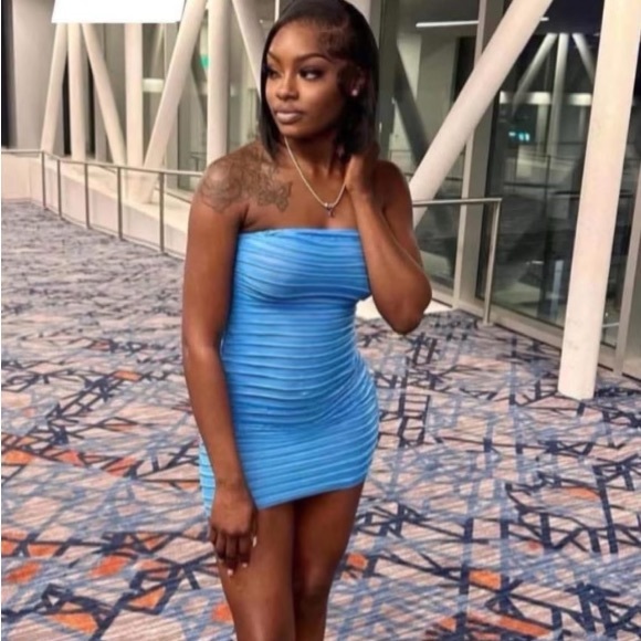 Dresses & Skirts - Women clothing